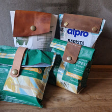 Load image into Gallery viewer, upcyklace, upcycling, sustainable brand, recyklace, recycling, cupcyklace, upcycling, sustainable brand, recyklace, recycling, coffee pack, coffee cover, juta, juta recyklace, juta bags, juta recycling, juta upcycling, tatrapack recyklace, upcyklace tatra pack