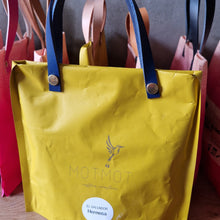 Load image into Gallery viewer, upcyklace, upcycling, sustainable brand, recyklace, recycling, coffee pack, coffee cover, juta, juta recyklace, juta bags, juta recycling, juta upcycling, tatrapack recyklace, upcyklace tatra pack