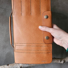 Load image into Gallery viewer, vegetable tanned leather, tools cover, tools bag, hand made in Prague, rucne vyrobene pouzdro na nářadí, vyrobené v Praze, třísločiněná kůže