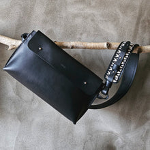 Load image into Gallery viewer, leatherbag, leather indian bag, hand made in Prague, leather handcraft, leather hipbag, indian style, modanow, leatherstyle, vegetable tannd leather, spanish stipe