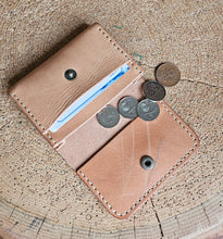 Načíst obrázek do prohlížeče Galerie, leather wallet, vegetable tanned leather, tuscany leather, mini wallet, kožená peněženka, malá peněženka, kožený výrobek, petevesela, tvorim,