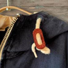 Načíst obrázek do prohlížeče Galerie, upcycling fashion, upcycling from prague, upcycling clothing, upcycling sweater, Jesus screen print patch, Jesus screen print, upcycling brand, upcycling with love, upcyklovaný svetr, upcyklace s laskou, sitotisk Jezis, svetr s potiskem, upcyklovaná móda, upcyklovana moda,