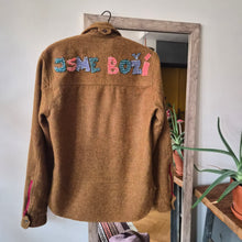 Načíst obrázek do prohlížeče Galerie, upcycling fashion, upcycling from prague, upcycling clothing, upcycling sweater, Jesus screen print patch, Jesus screen print, upcycling brand, upcycling with love, upcyklovaný svetr, upcyklace s laskou, sitotisk Jezis, svetr s potiskem, upcyklovaná móda, upcyklovana moda,