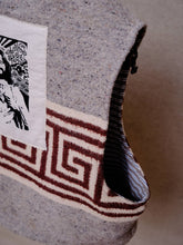 Načíst obrázek do prohlížeče Galerie, upcycling fashion, upcycling from prague, upcycling clothing, upcycling sweater, Jesus screen print patch, Jesus screen print, upcycling brand, upcycling with love, upcyklovaný svetr, upcyklace s laskou, sitotisk Jezis, svetr s potiskem, upcyklovaná móda, upcyklovana moda,