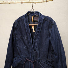 Načíst obrázek do prohlížeče Galerie, upcycling fashion, upcycling from prague, upcycling clothing, upcycling sweater, Jesus screen print patch, Jesus screen print, upcycling brand, upcycling with love, upcyklovaný svetr, upcyklace s laskou, sitotisk Jezis, svetr s potiskem, upcyklovaná móda, upcyklovana moda,