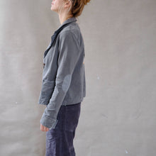 Načíst obrázek do prohlížeče Galerie, upcycling fashion, upcycling from prague, upcycling clothing, upcycling sweater, Jesus screen print patch, Jesus screen print, upcycling brand, upcycling with love, upcyklovaný svetr, upcyklace s laskou, sitotisk Jezis, svetr s potiskem, upcyklovaná móda, upcyklovana moda,