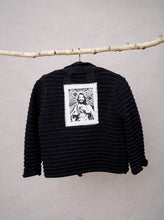 Načíst obrázek do prohlížeče Galerie, upcycling fashion, upcycling from prague, upcycling clothing, upcycling sweater, Jesus screen print patch, Jesus screen print, upcycling brand, upcycling with love, upcyklovaný svetr, upcyklace s laskou, sitotisk Jezis, svetr s potiskem, upcyklovaná móda, upcyklovana moda,