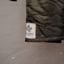 Načíst obrázek do prohlížeče Galerie, upcycling fashion, upcycling from prague, upcycling clothing, upcycling sweater, Jesus screen print patch, Jesus screen print, upcycling brand, upcycling with love, upcyklovaný svetr, upcyklace s laskou, sitotisk Jezis, svetr s potiskem, upcyklovaná móda, upcyklovana moda,