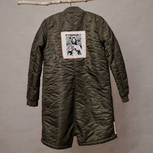 Načíst obrázek do prohlížeče Galerie, upcycling fashion, upcycling from prague, upcycling clothing, upcycling sweater, Jesus screen print patch, Jesus screen print, upcycling brand, upcycling with love, upcyklovaný svetr, upcyklace s laskou, sitotisk Jezis, svetr s potiskem, upcyklovaná móda, upcyklovana moda,