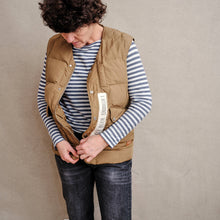 Load image into Gallery viewer, upcycling fashion, upcycling from prague, upcycling clothing, upcycling sweater, Jesus screen print patch, Jesus screen print, upcycling brand, upcycling with love, upcyklovaný svetr, upcyklace s laskou, sitotisk Jezis, svetr s potiskem, upcyklovaná móda, upcyklovana moda,