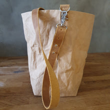 Load image into Gallery viewer, WASHPAPER CROSSBODY / SHOPPER