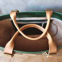 Load image into Gallery viewer, . ELEGANCE .