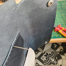 Load image into Gallery viewer, NEW ALL BLACK 28 – BELT BUCKLE