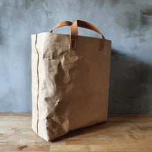 Load image into Gallery viewer, WASHPAPER IN HAND/SHOULDER