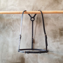 Načíst obrázek do prohlížeče Galerie, ruční výroba, handmade leather good, z kůže, kožené Body harness, kožené kšandy, vegetable leather, třísločiněná kůže