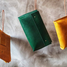 Load image into Gallery viewer, . BINDING 26 .