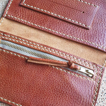 Load image into Gallery viewer, pouzdro na tabák, ručně šité pouzdro tabáček, tabaterka, leather cigarette case