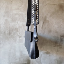 Load image into Gallery viewer, leatherbag, leather indian bag, hand made in Prague, leather handcraft, leather hipbag, indian style, modanow, leatherstyle, vegetable tannd leather, spanish stipe