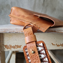 Load image into Gallery viewer, leatherbag, leather indian bag, hand made in Prague, leather handcraft, leather hipbag, indian style, modanow, leatherstyle