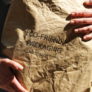 leather brand, eco-friendly packaging, předávačka, baleno 