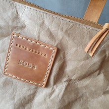 Load image into Gallery viewer, . CROSS . pratelný papír