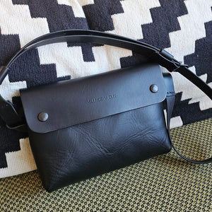 vegetable tanned leather, leather bag, black leather, handmade bags, made in prague, leather accossories, made with love