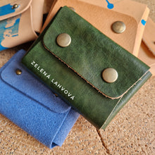 Load image into Gallery viewer, MINIPENĚ, kožená mini peněženka, leather wallet, mini wallet, vegetable tanned leather, unisex wallet, handmade wallet, handmade leather wallet
