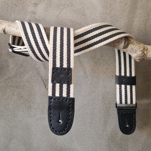 leather guitar stripe, vegetable tanned leather, cotton stripe, hand made accessories, made in Prague