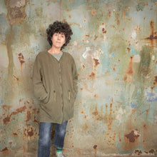 Načíst obrázek do prohlížeče Galerie, upcycling fashion, upcycling from prague, upcycling clothing, upcycling, upcycling brand, upcycling with love, upcyklace s laskou, upcyklovaná móda, upcyklovana moda,
