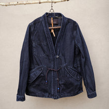 Načíst obrázek do prohlížeče Galerie, upcycling fashion, upcycling from prague, upcycling clothing, upcycling sweater, Jesus screen print patch, Jesus screen print, upcycling brand, upcycling with love, upcyklovaný svetr, upcyklace s laskou, sitotisk Jezis, svetr s potiskem, upcyklovaná móda, upcyklovana moda,
