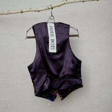 Načíst obrázek do prohlížeče Galerie, upcycling fashion, upcycling from prague, upcycling clothing, upcycling sweater, Jesus screen print patch, Jesus screen print, upcycling brand, upcycling with love, upcyklovaný svetr, upcyklace s laskou, sitotisk Jezis, svetr s potiskem, upcyklovaná móda, upcyklovana moda,
